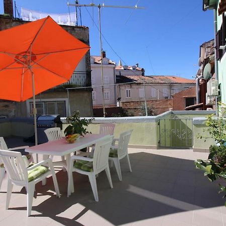 Apartment Old City Porec Esterno foto