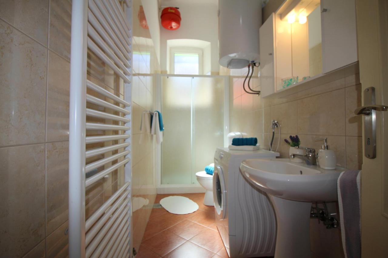 Apartment Old City Porec Esterno foto