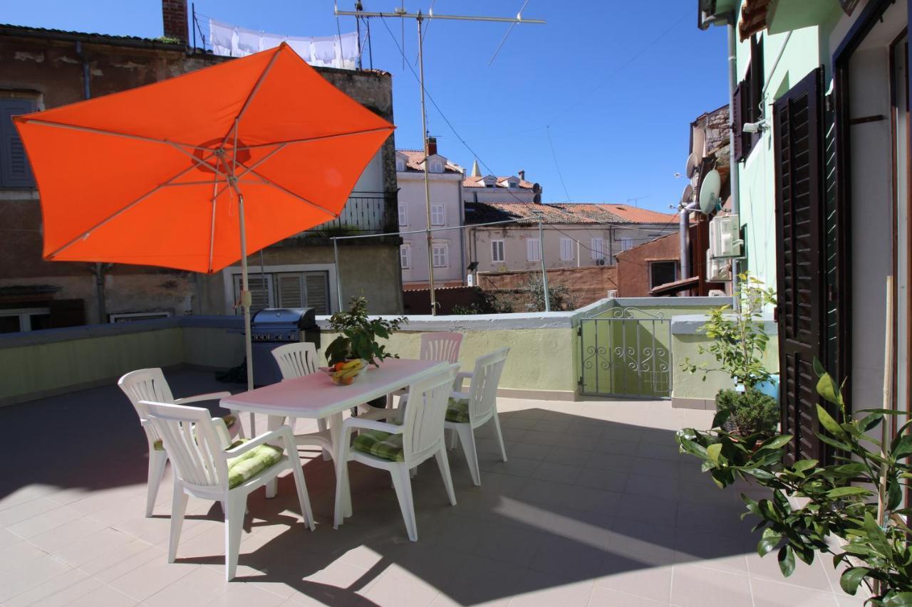 Apartment Old City Porec Esterno foto